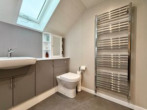 Photo 33- click for photo gallery